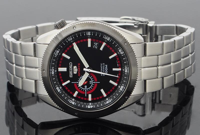 Seiko 5 Sports Automatic Chain Wtach SSA069K1 NAGRAM