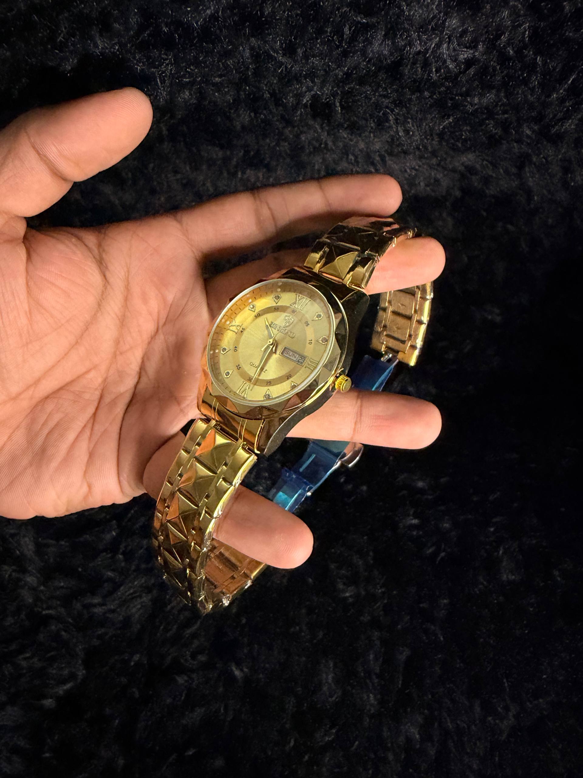 BINBOND Luxury Fashion Men’s Quartz Wristwatch