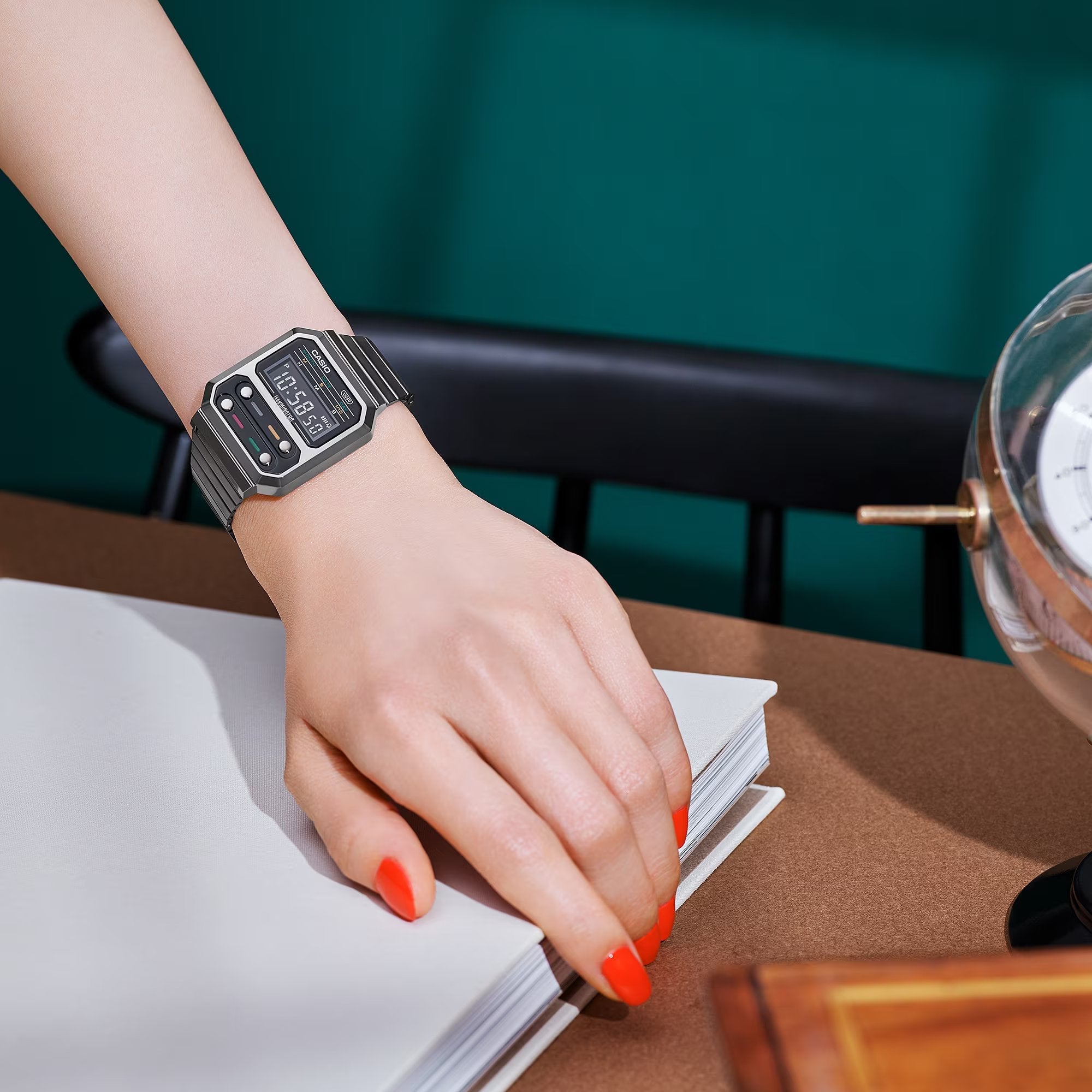 Casio Vintage Digital Black Chain Watch A100WEGG-1ADF