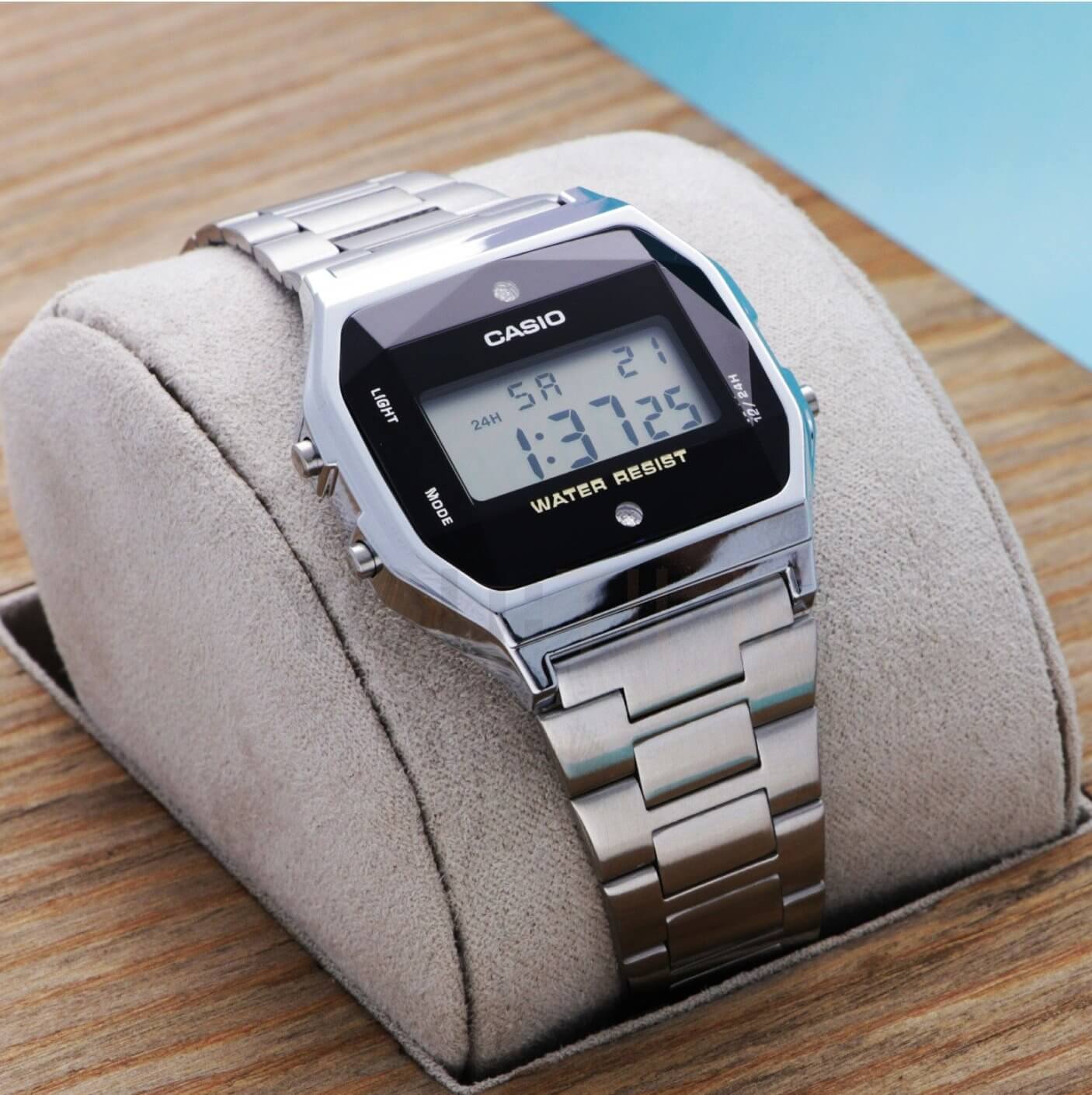 Casio Vintage Diamond Digital Chain Watch A158WEAD-1DF