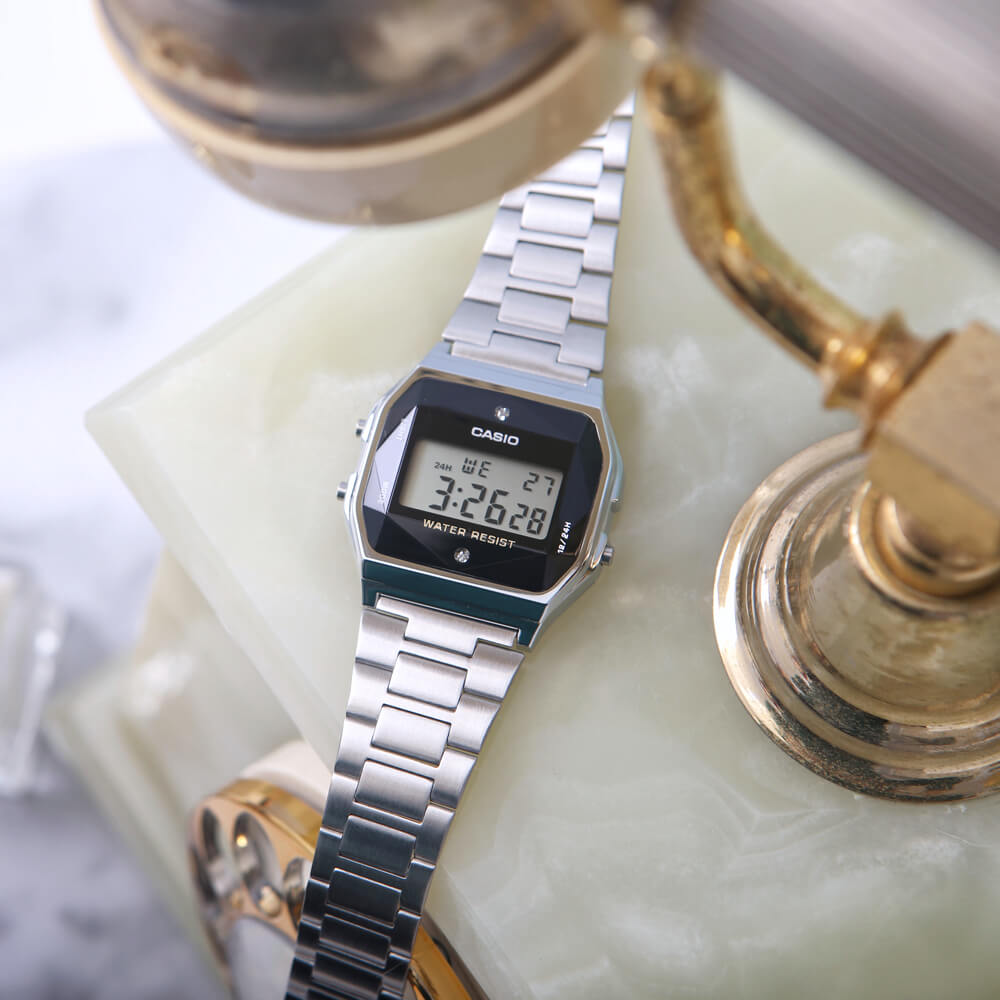 Casio Vintage Diamond Digital Chain Watch A158WEAD-1DF