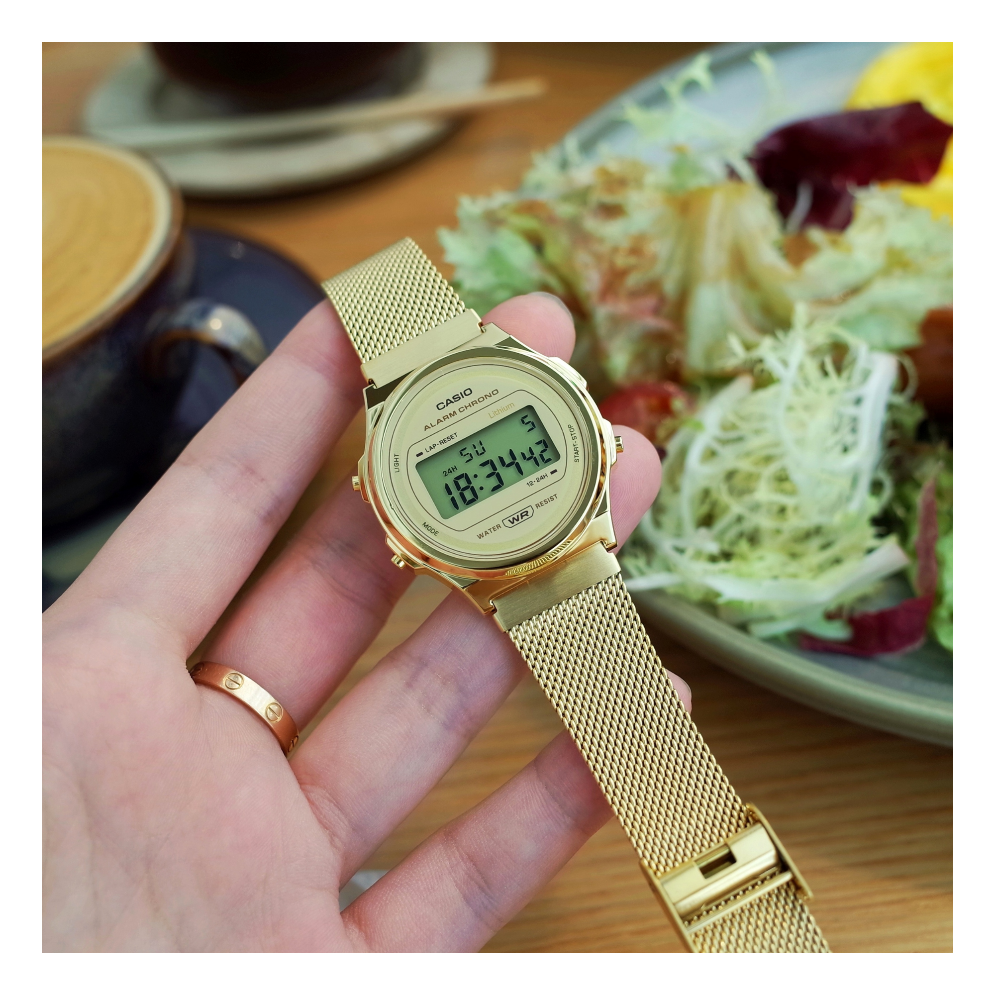 Casio Vintage Digital Golden Mesh Chain Watch A171WEMG-9ADF