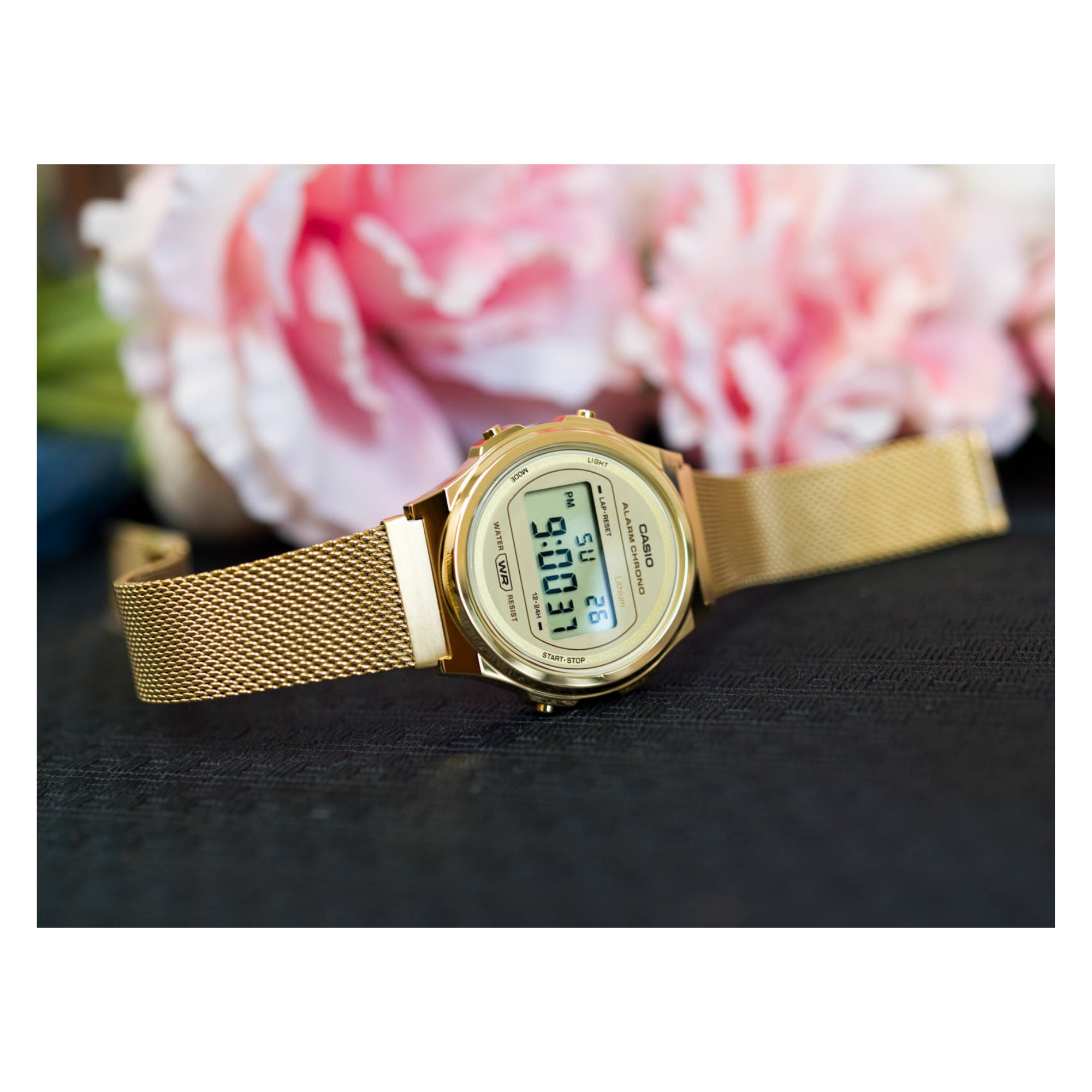 Casio Vintage Digital Golden Mesh Chain Watch A171WEMG-9ADF