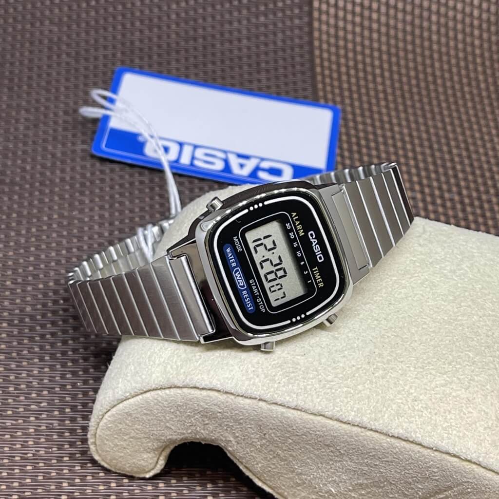 Casio Vintage Digital Ladies Chain Watch LA670WA-1DF