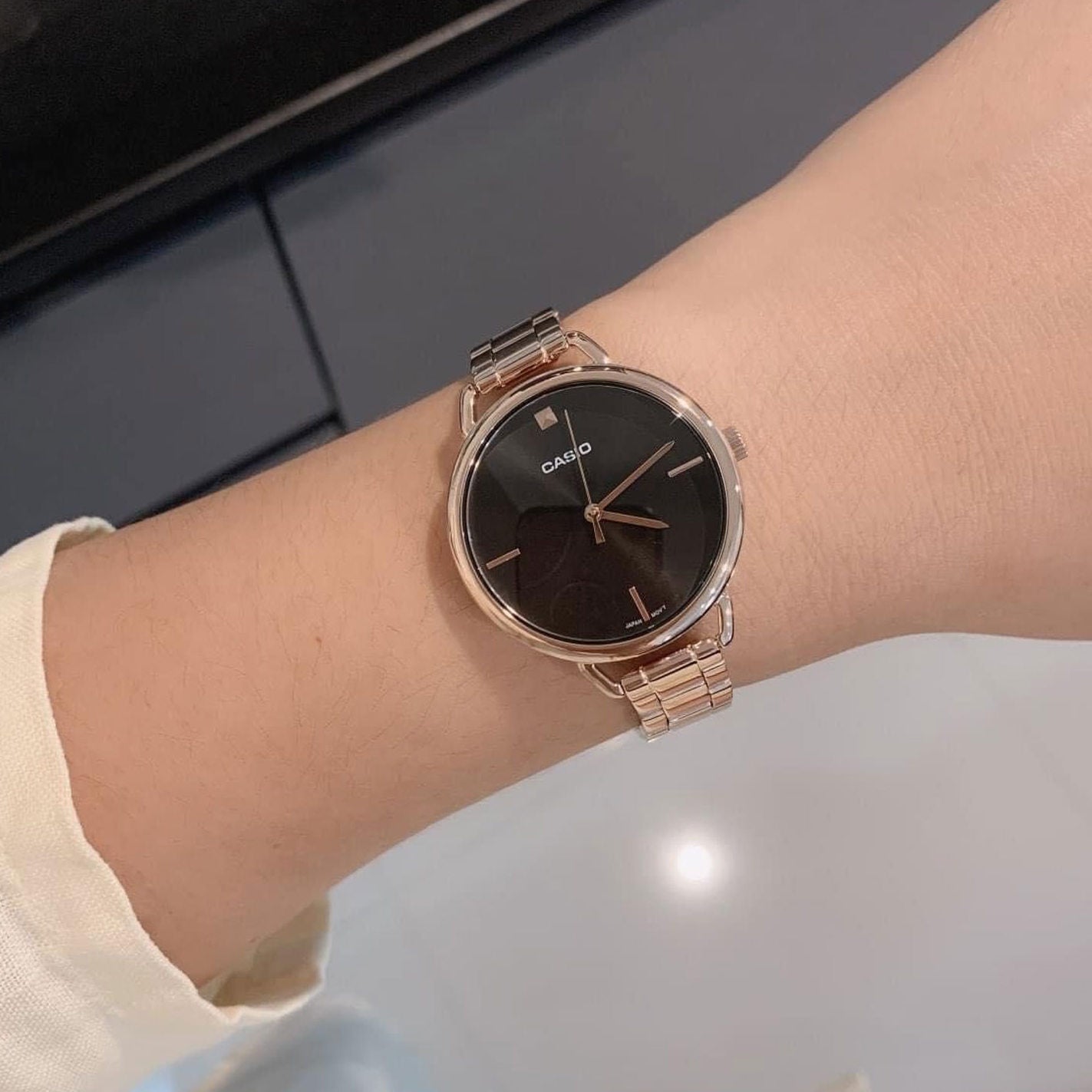 Casio Standard Ladies Chain Watch LTP-E415PG-1CDF