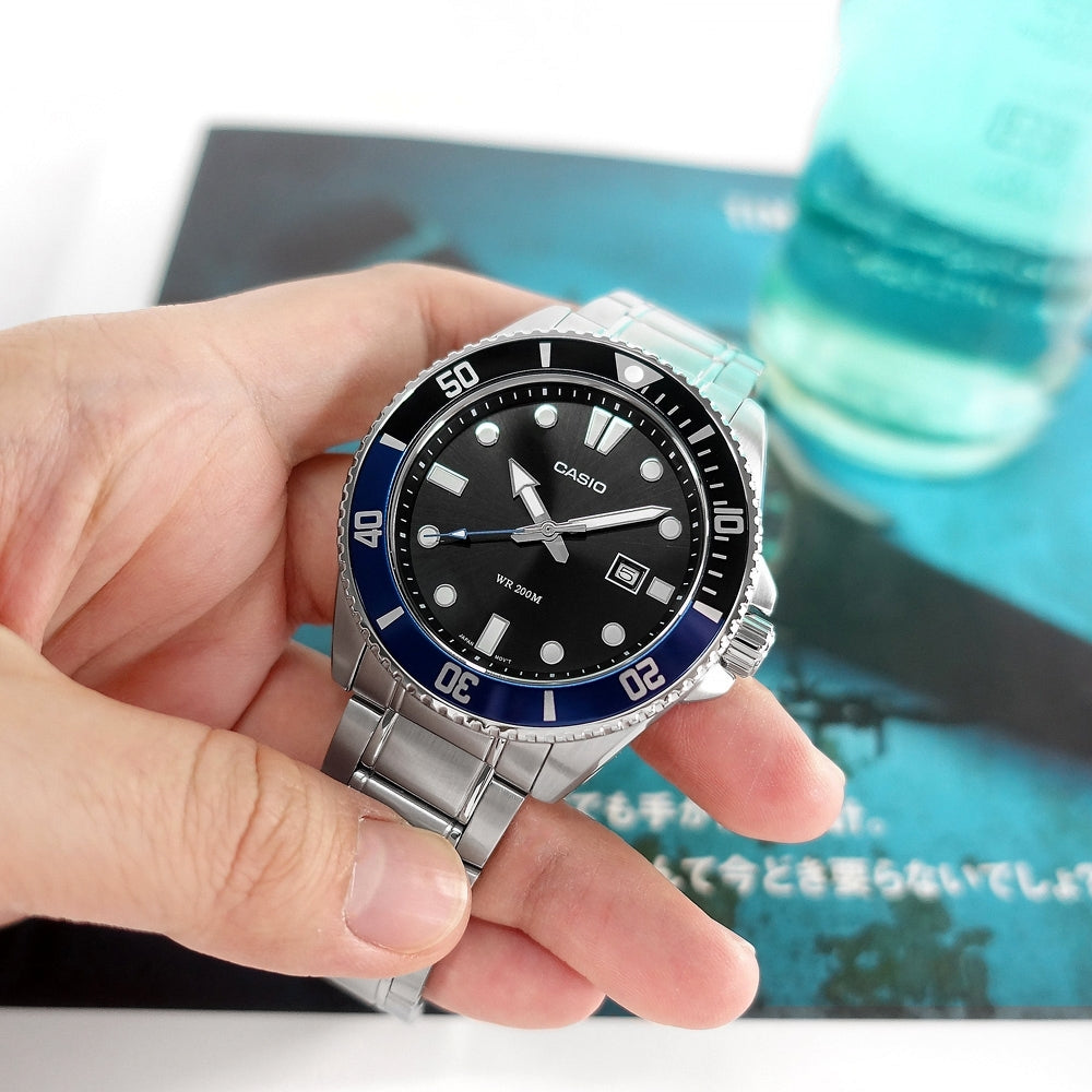 Casio Standard Duro Date Chain Watch MDV-107D-1A2VDF