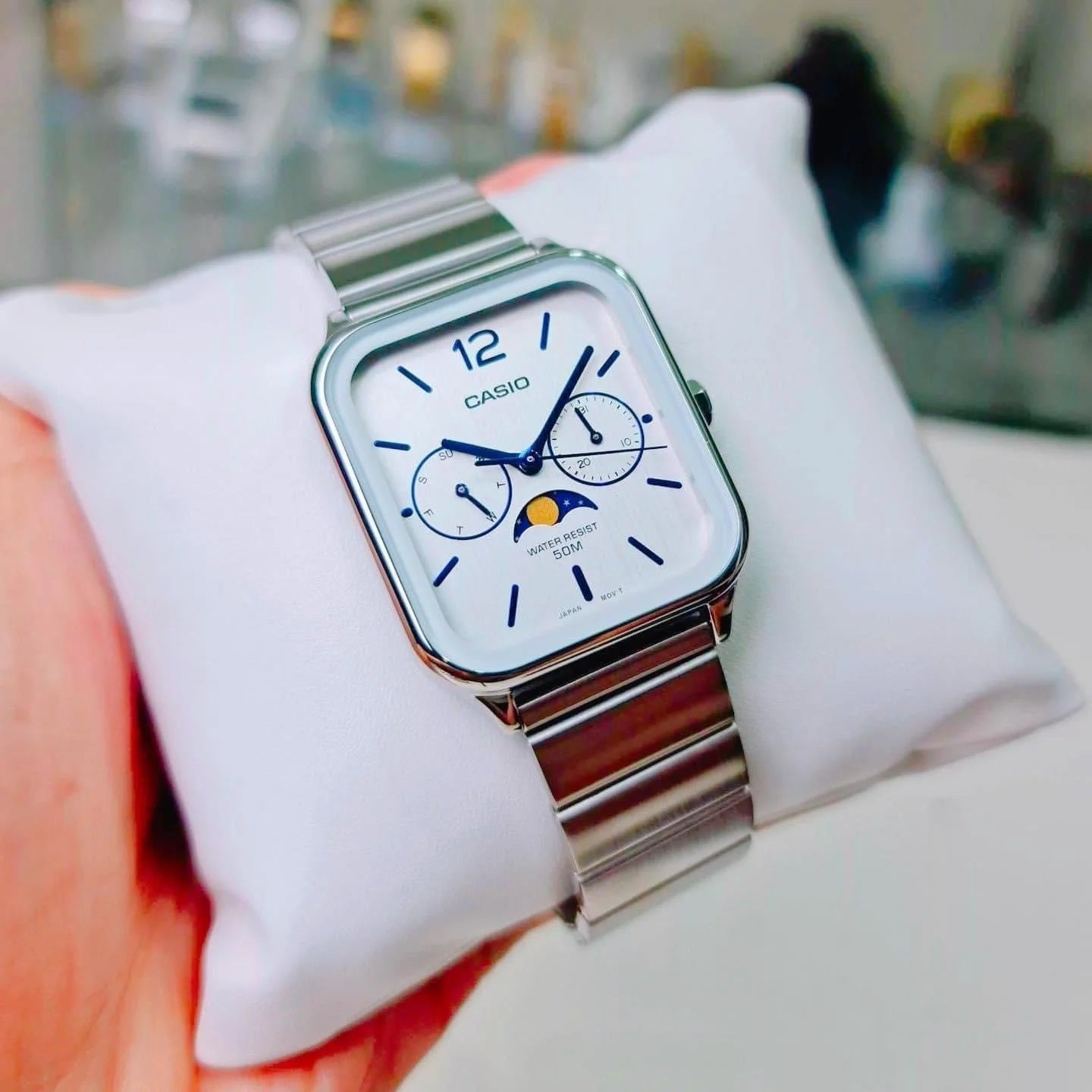 Casio Standard Moon Phase Day Date Chain Watch MTP-M305D-7AVDF