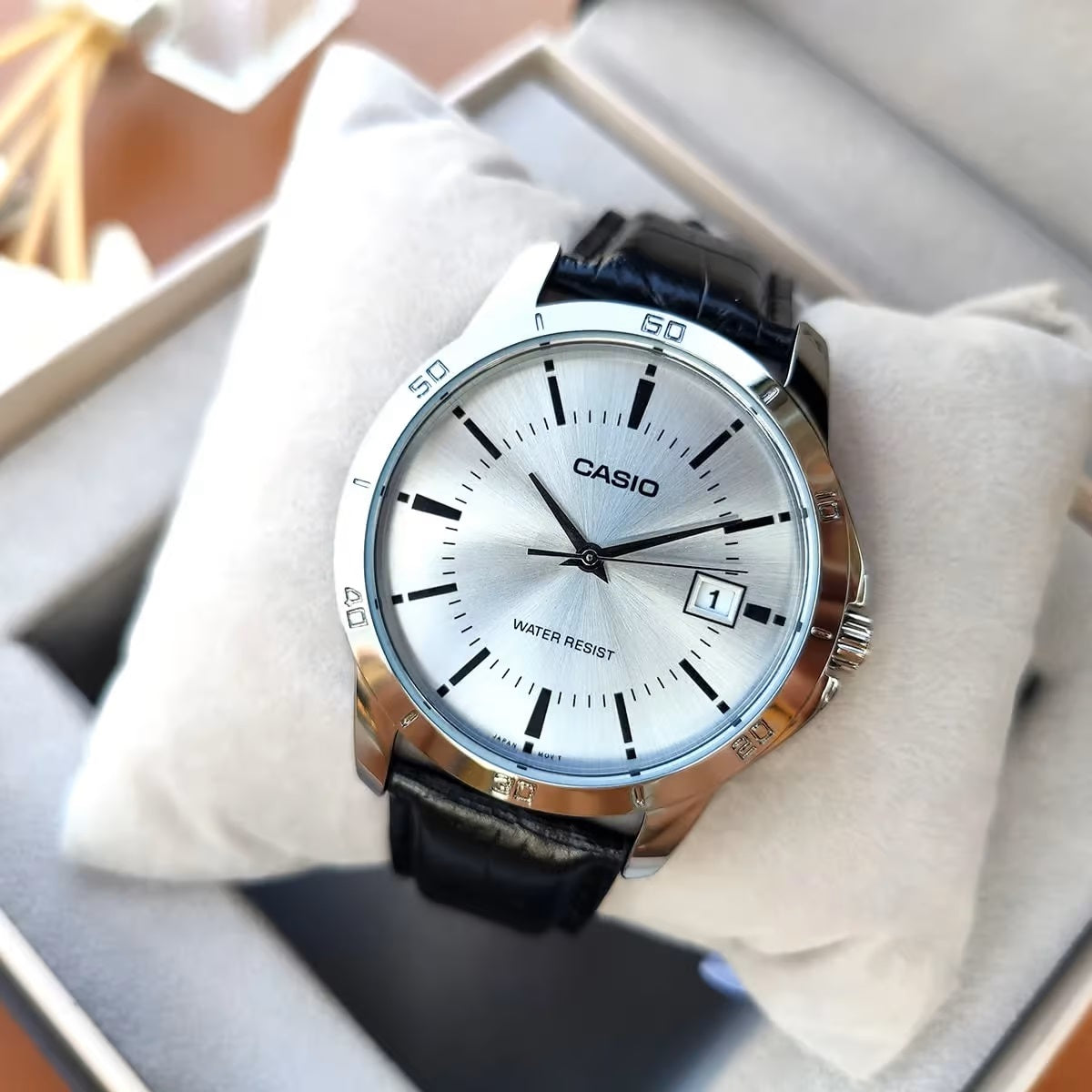 Casio Standard Date Belt Watch MTP-V004L-7AUDF