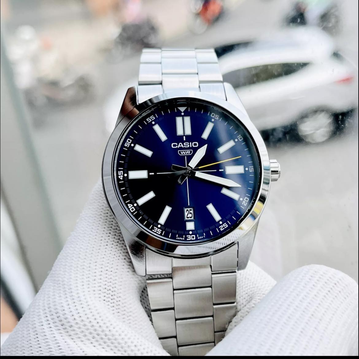 Casio Standard Date Chain Watch MTP-VD02D-2EUDF