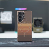 Carbon Premium Two Cut MagSafe Case