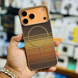 Carbon Premium Two Cut MagSafe Case