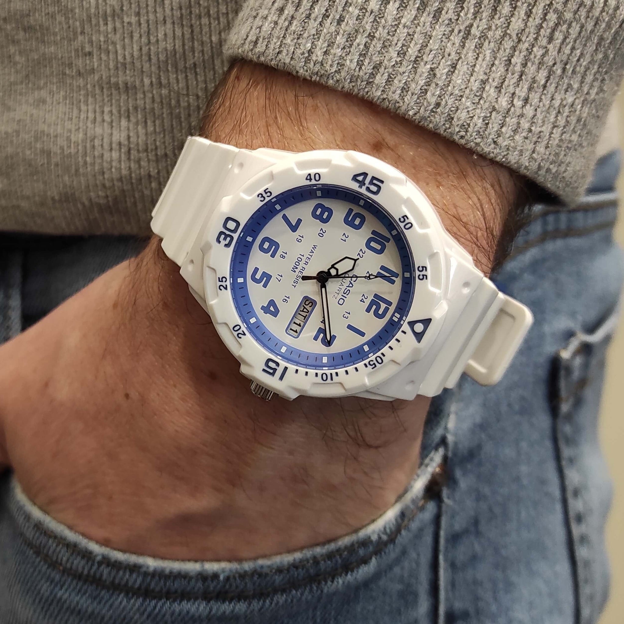 Casio Youth Analog Watch - MRW-200HC-7B2VDF, Resin Band, White CASIO